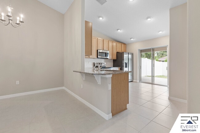 Building Photo - 16 Squanto Pl