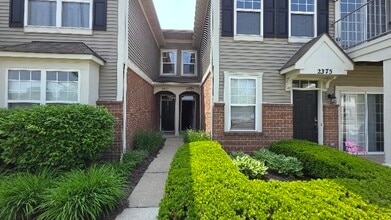 Building Photo - 2393 Arcadia Dr