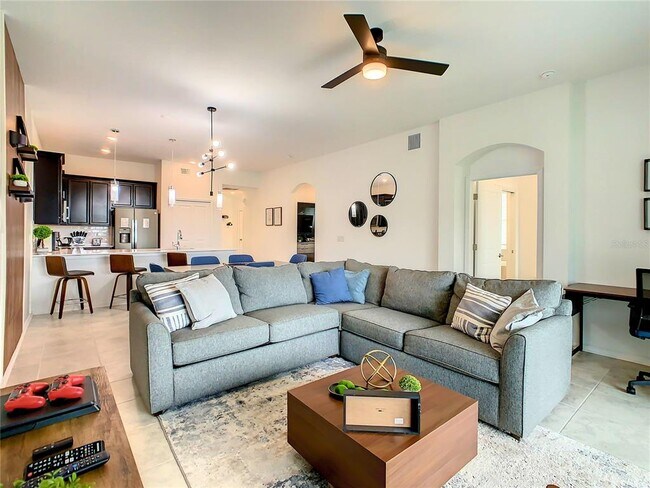 Building Photo - 9331 Sommerset Hills Dr