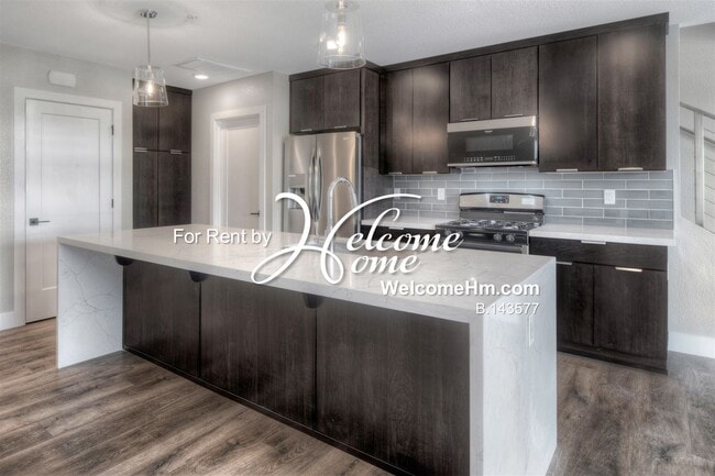 Building Photo - Coming Soon - NEWER Luxury Town Home Centr...