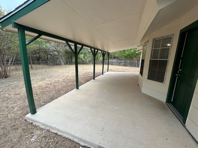 Building Photo - **APPLICATION RECEIVED** *MOVE IN SPECIAL* Tucked Away on a Cul-de-Sac | 3-Bedroom San Antonio Home!
