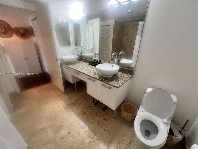 Building Photo - 41 SE 5th St