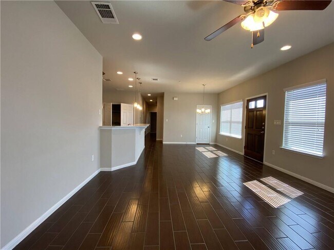 Building Photo - 2304 S Lakeline Blvd