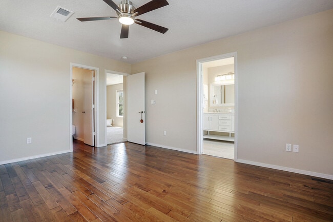 Building Photo - 6215 Goldfield Pl NE