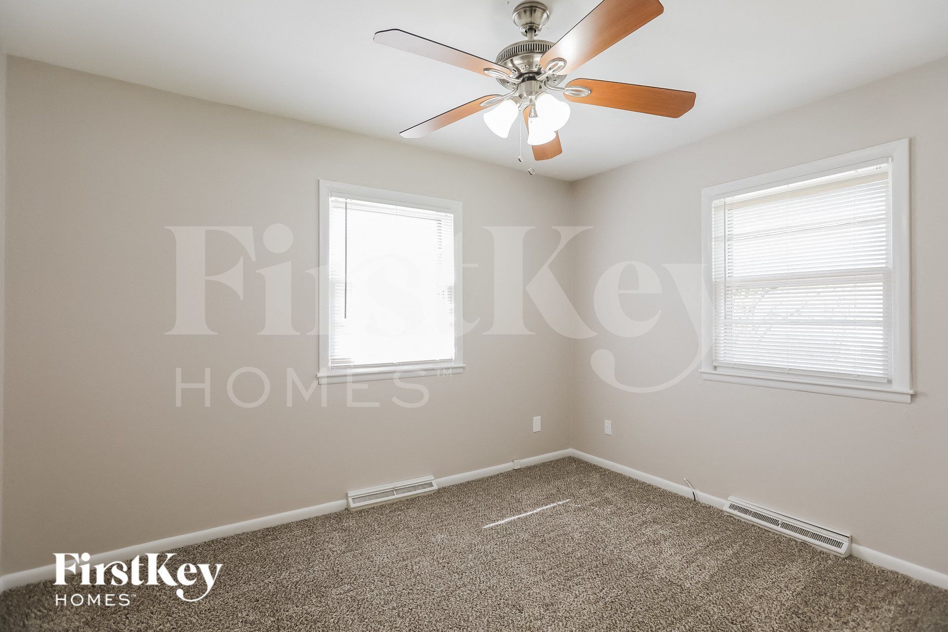 Building Photo - 7712 Arlington Ave