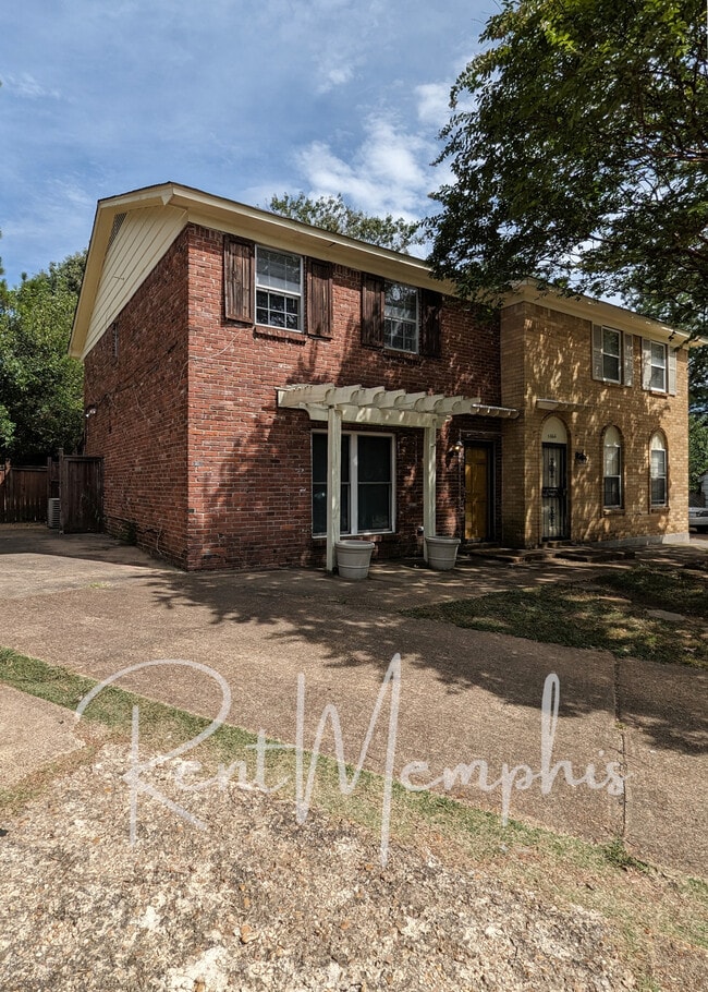 Building Photo - 5664 Hinton Pl