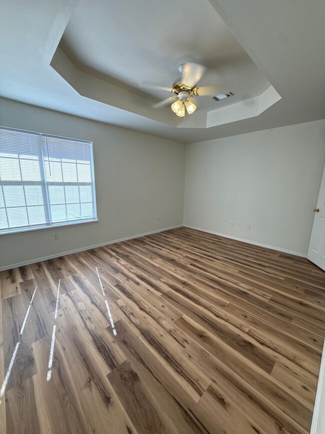 Building Photo - 1304 Ollie Dr