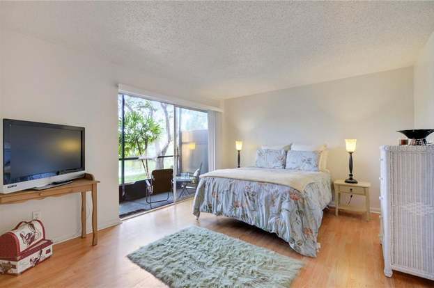 Building Photo - 9115 Tudor Dr