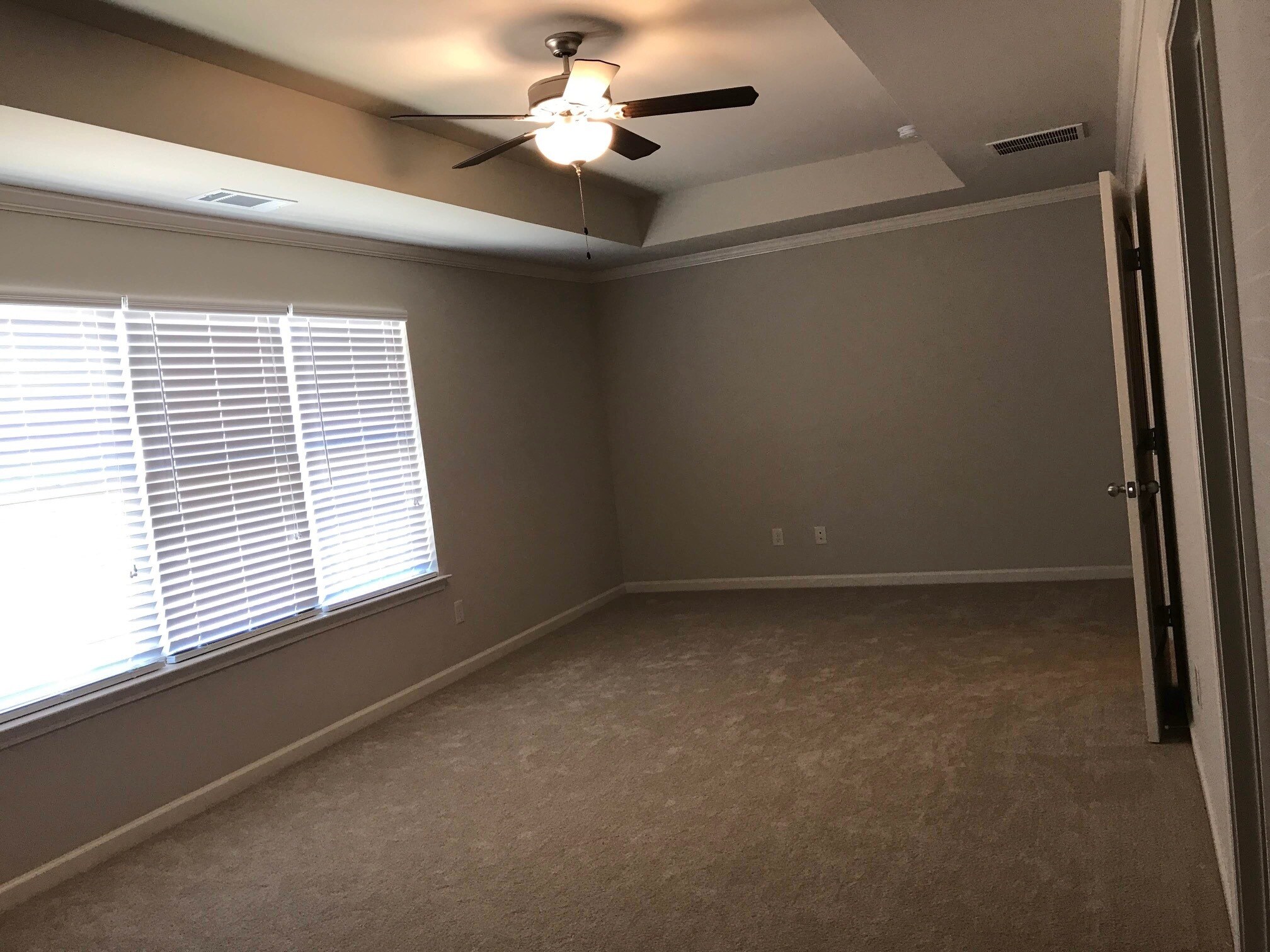 Building Photo - 348 Turtle Creek Dr