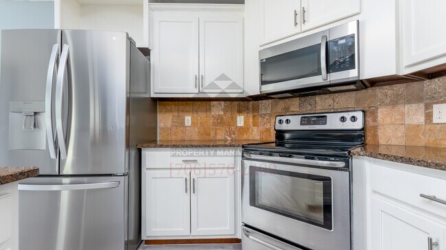 Building Photo - 13 Wheatland Way
