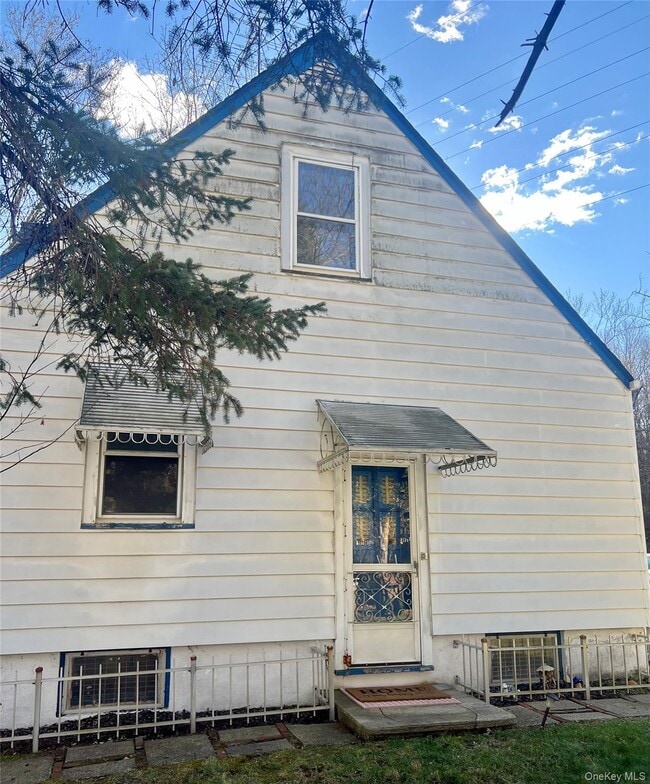 Building Photo - 6A Post Rd