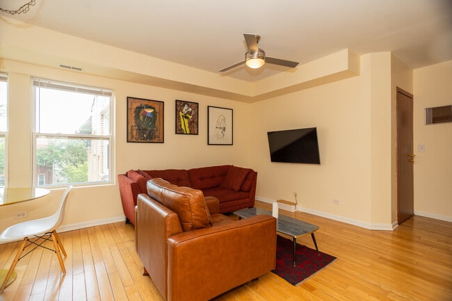Building Photo - 4750 N Albany Ave