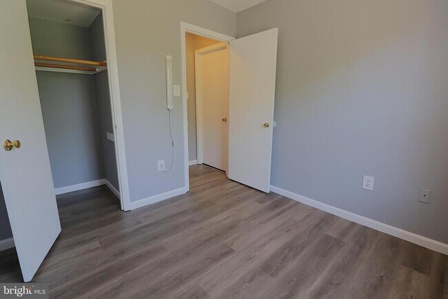 Building Photo - 18365 Honeylocust Cir