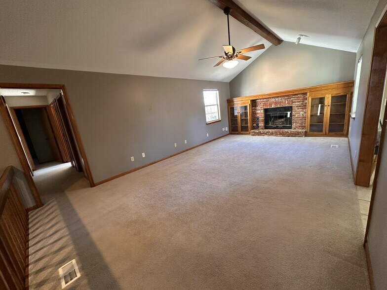 Building Photo - 15209 W 91st Pl