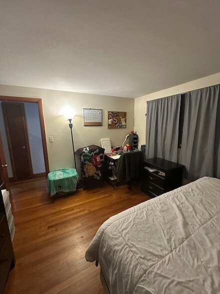 Building Photo - 28 Olcott St