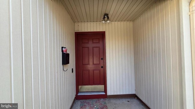 Building Photo - 15277 Lodge Terrace