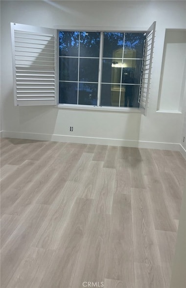 Building Photo - 449 Ridgeway