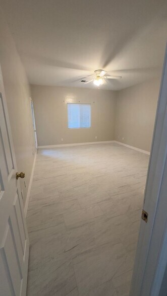 Building Photo - 7118 Rhone Dr