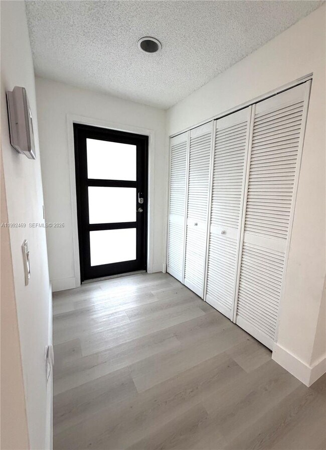 Building Photo - 2159 Baton Rouge