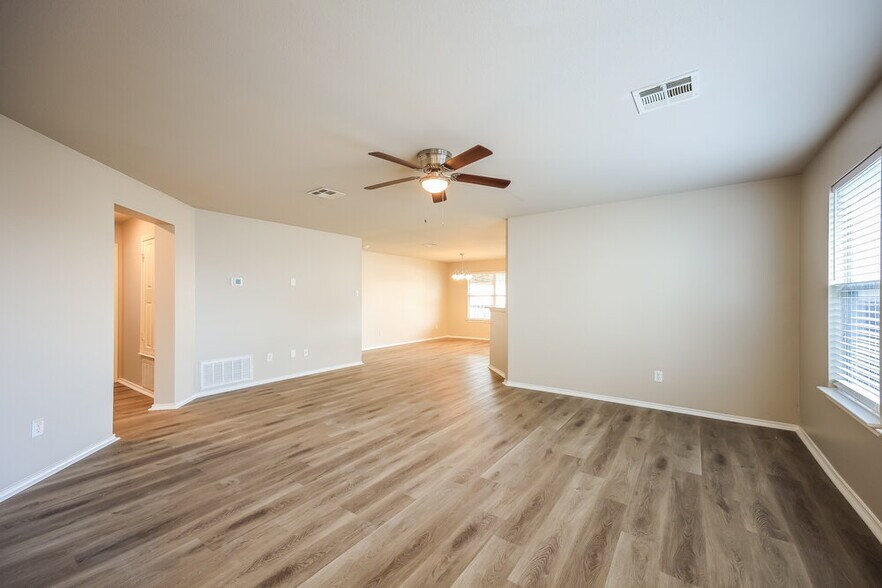 Building Photo - 3654 Archer Blvd