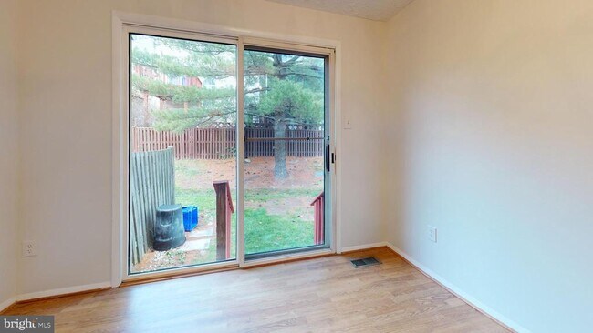 Building Photo - 7801 Fairborn Ct