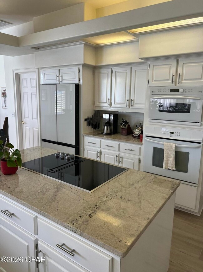 Building Photo - 631 Amberjack Dr