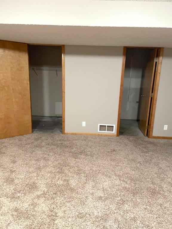 Building Photo - 211 E 22nd St