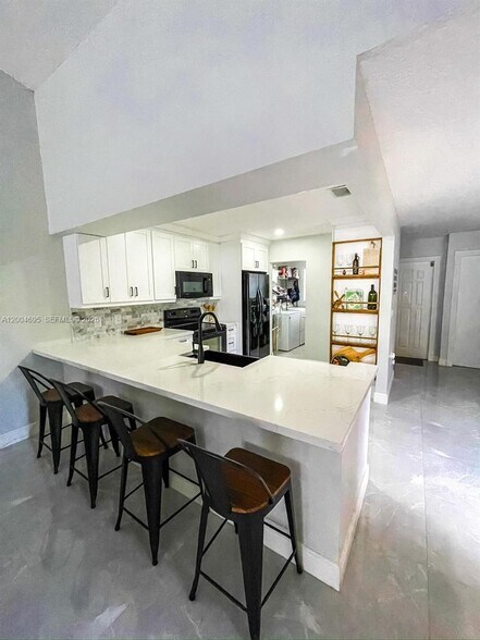 Building Photo - 13360 SW 89th Ter