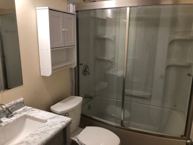 Building Photo - 165 Saddlebred Cir