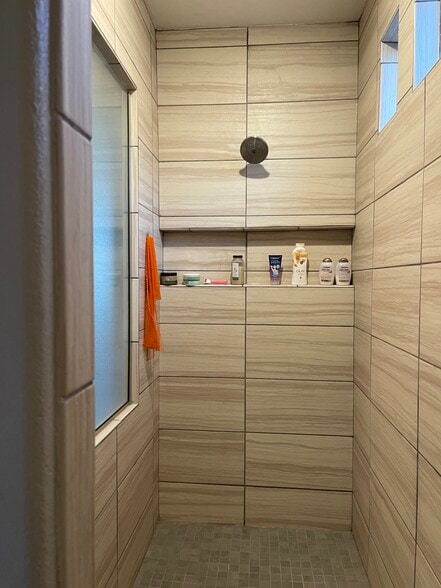 Building Photo - 4704 Marisabel Azcarate St