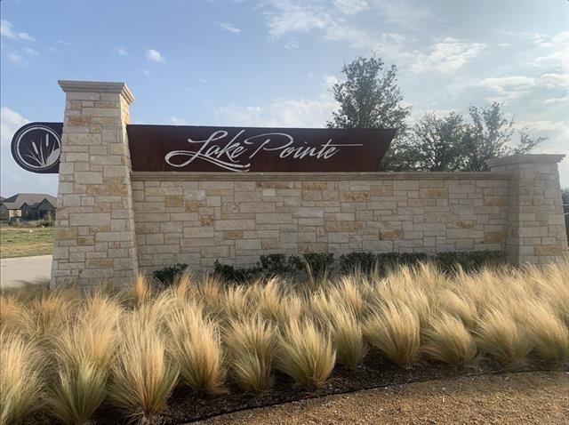 Building Photo - 304 Community Dr