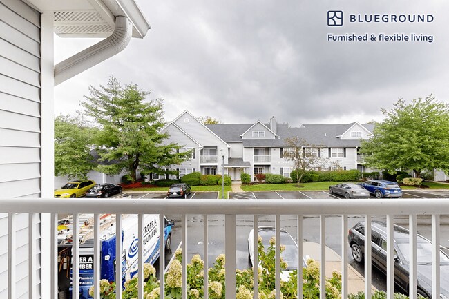 Building Photo - 313 Avalon Cir