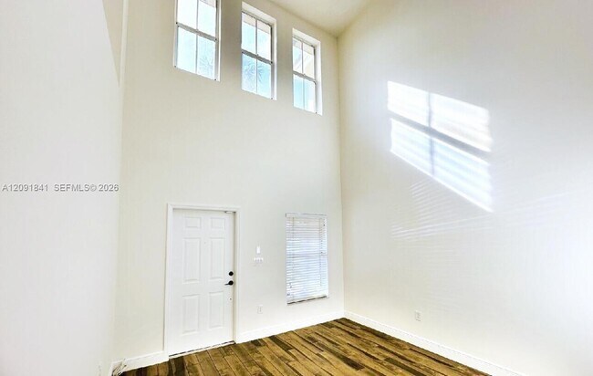 Building Photo - 202 Riverwalk Cir