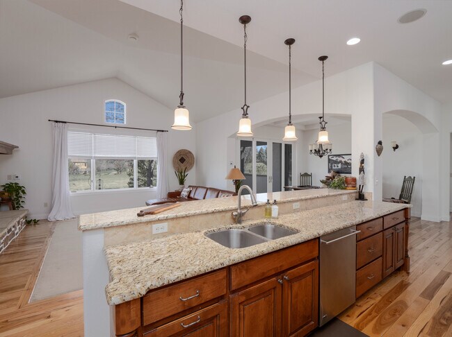 Building Photo - 972 Hawkshead St