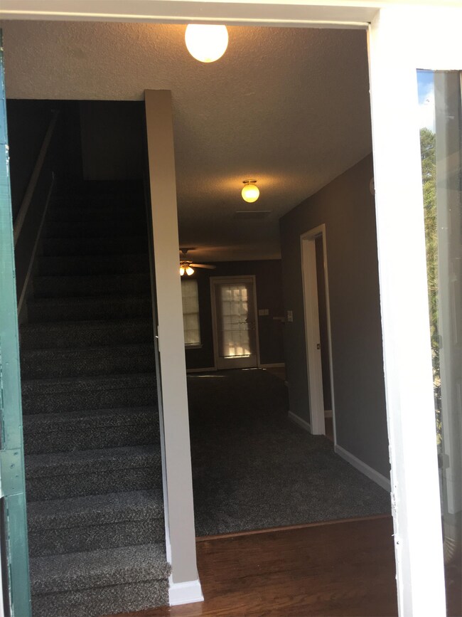 Building Photo - 1875 Carrington Dr