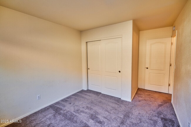 Building Photo - 30496 Maple Chase Dr