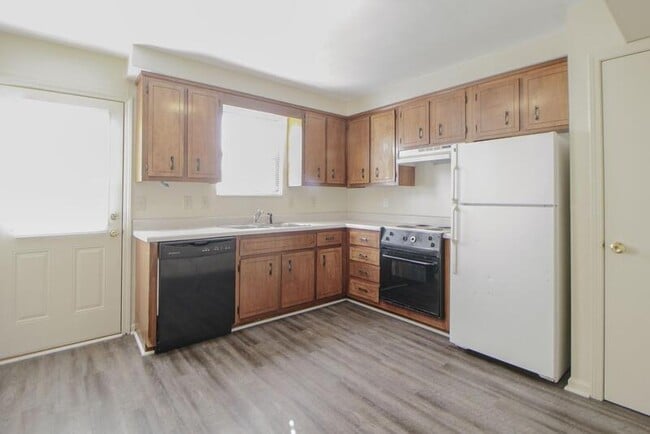 Building Photo - 284-2 Northridge Drive