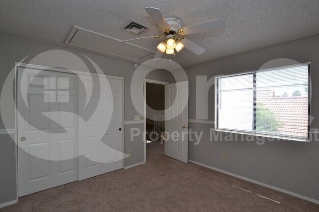 Building Photo - 4671 W Shannon St