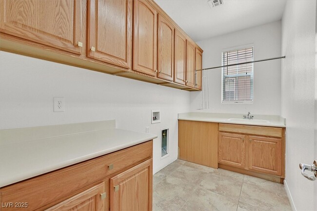 Building Photo - 3141 Degas Tapestry Ave