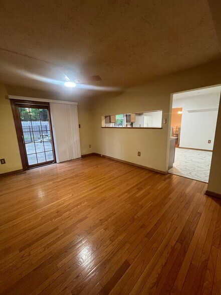 Building Photo - 2450 Indian Ct