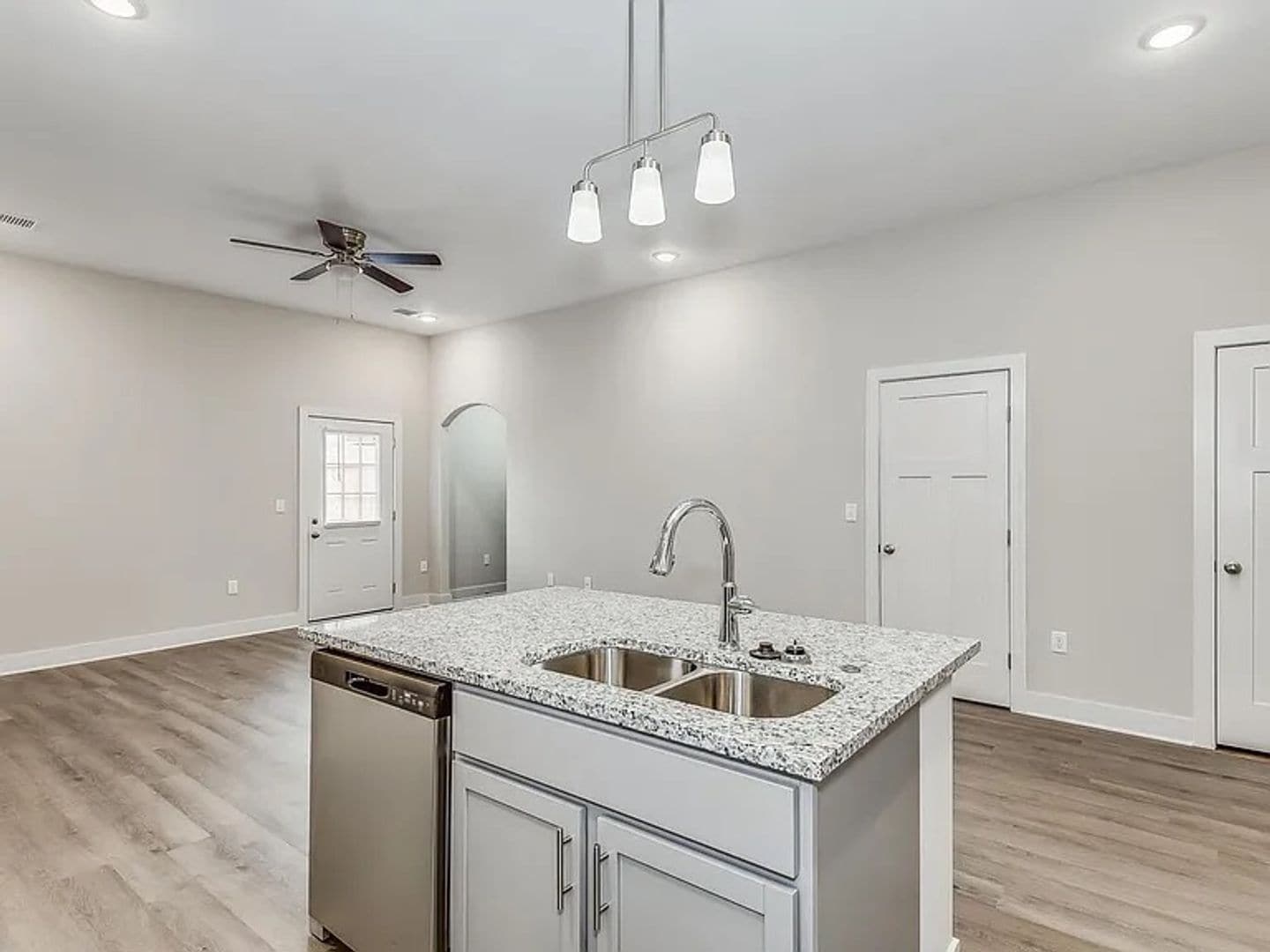 Building Photo - 3520 W 45th St S