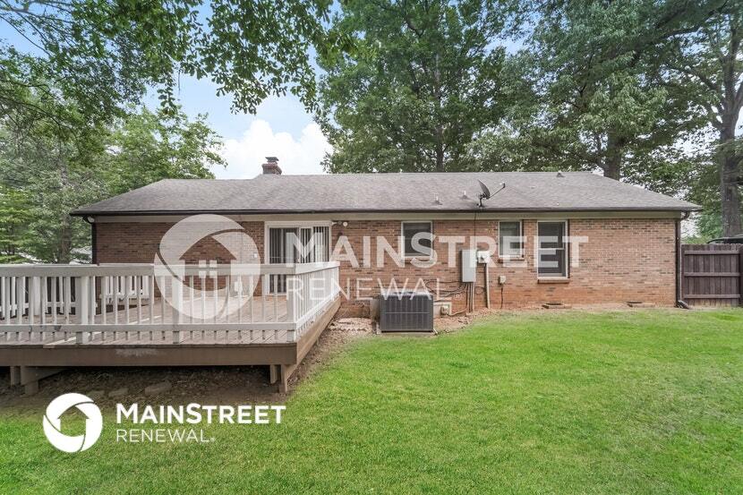 Building Photo - 1111 Woodhaven Dr