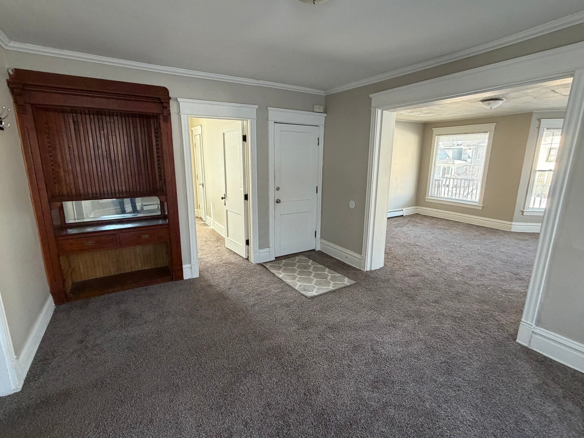 Building Photo - 220 E Racine St