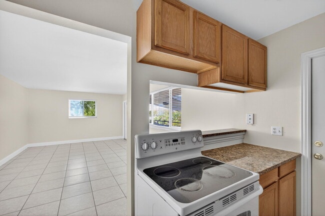 Building Photo - 809 Lighthouse Dr