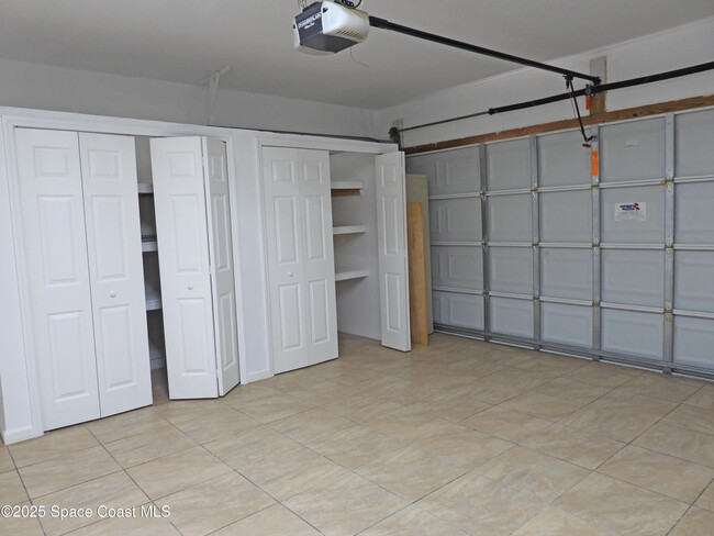 Building Photo - 3510 Aria Dr
