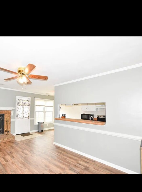 Building Photo - 5661 Campus Dr