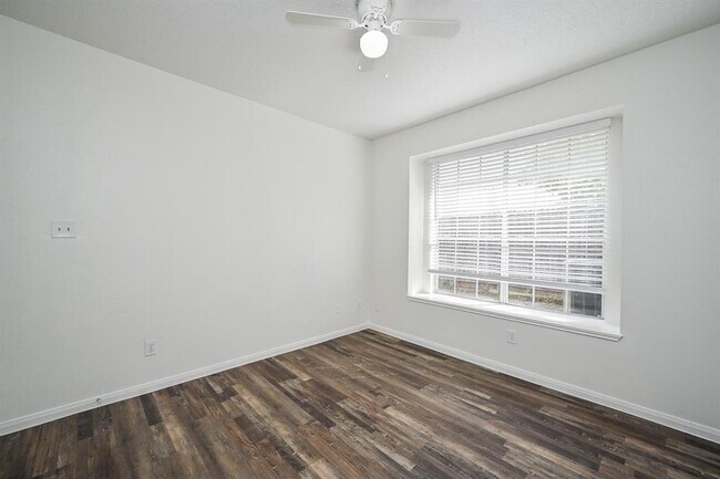 Building Photo - 14420 Walters Rd