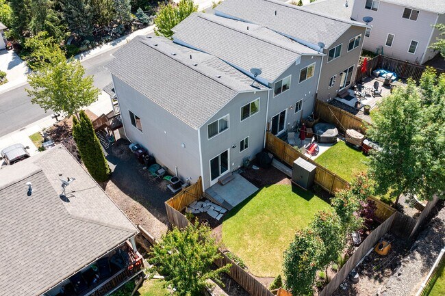 Building Photo - Townhouse Retreat on Military Hill – Moder...