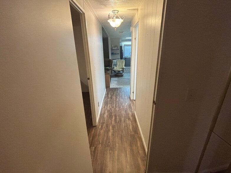 Building Photo - 2658 SW Monarch Trl