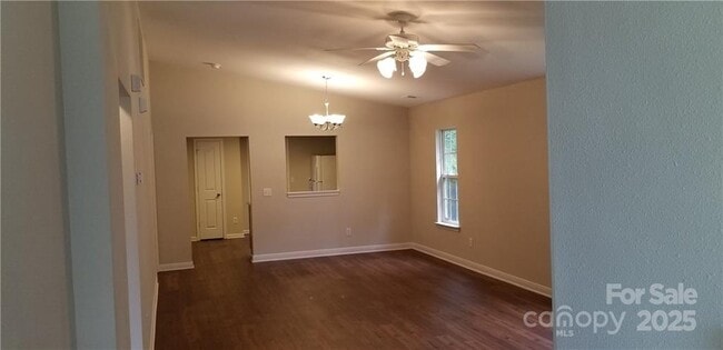 Building Photo - 5473 Harris Cove Dr